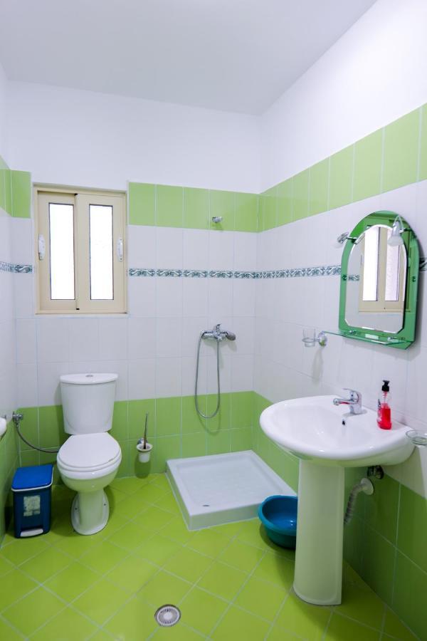 Rei Apartments Саранде Екстериор снимка